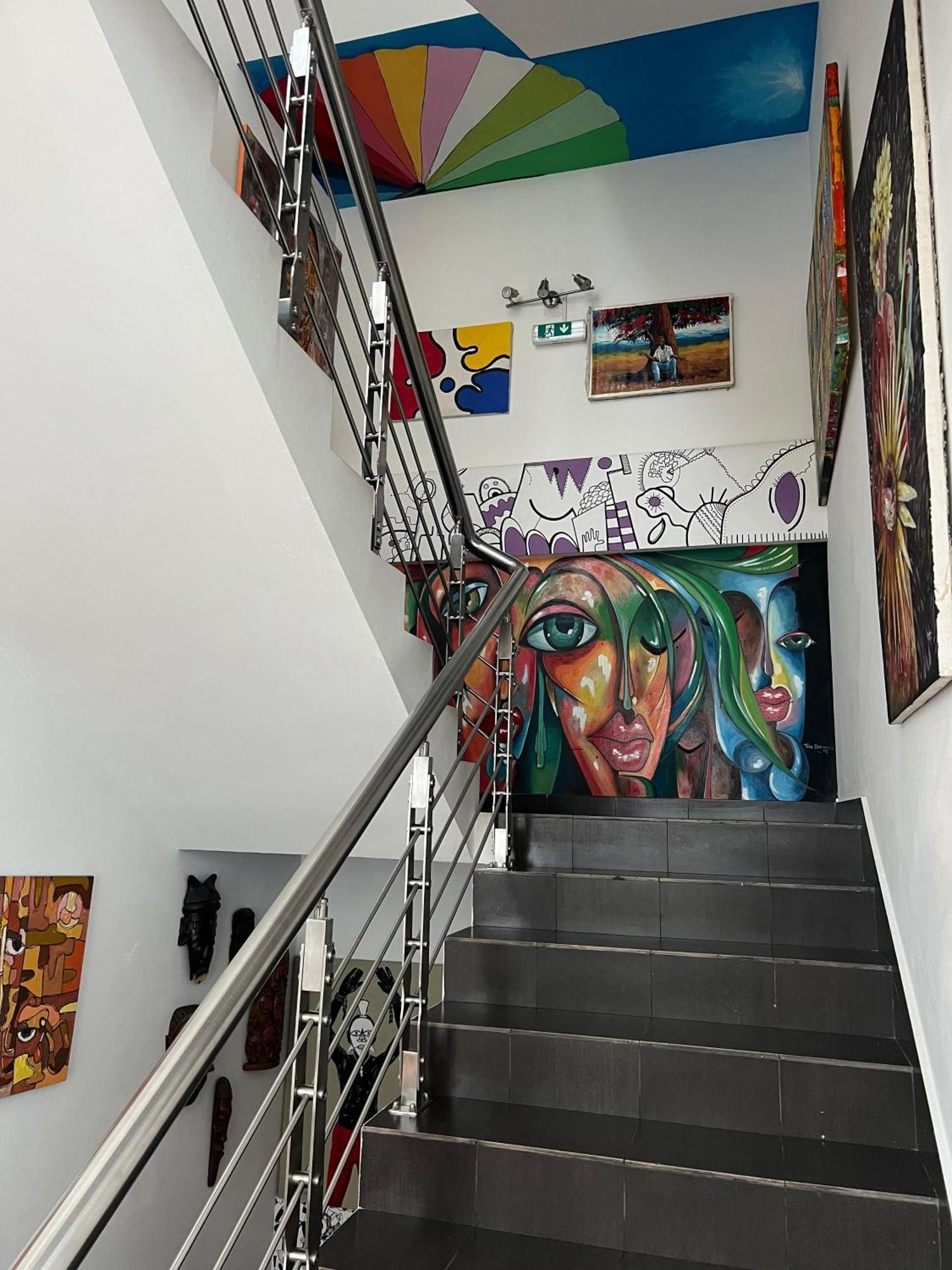 Art House Hotell Luanda Exteriör bild